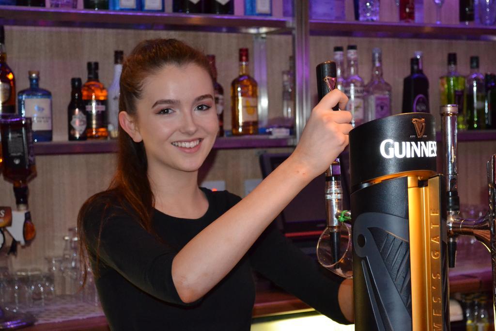 Caisleain Oir Hotel Annagry エクステリア 写真