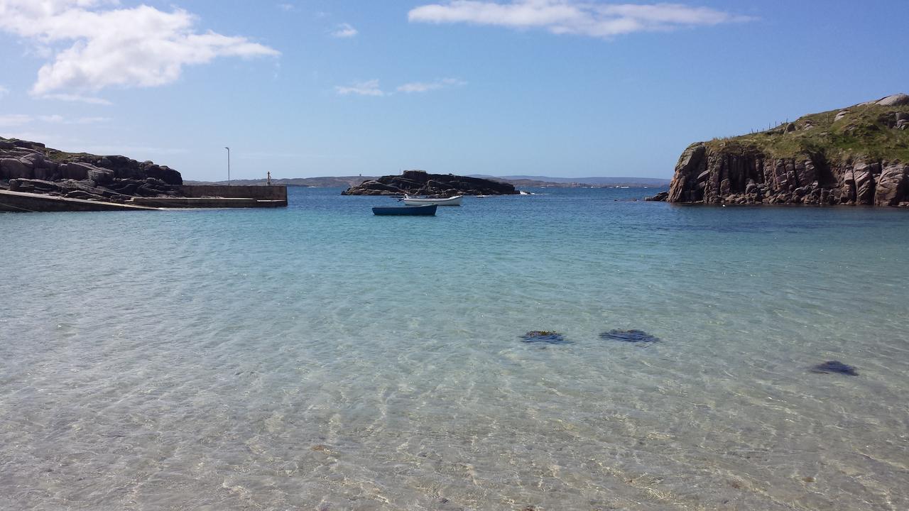 Caisleain Oir Hotel Annagry エクステリア 写真